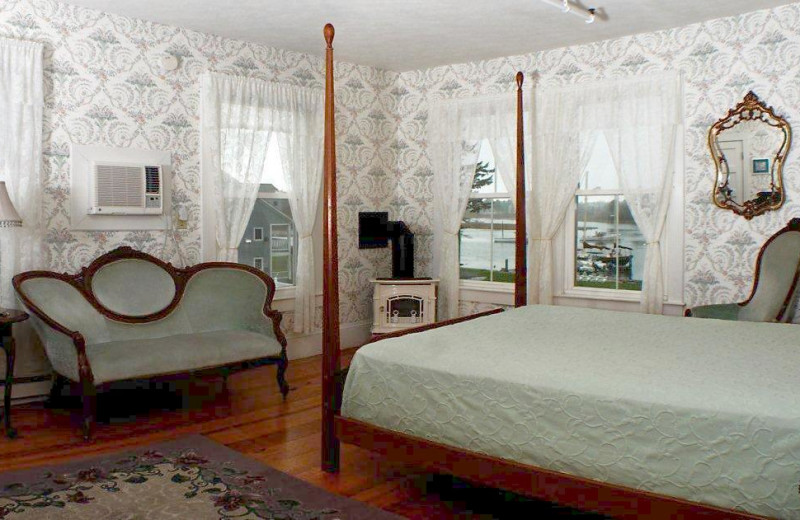 King suite at The Nonantum Resort.