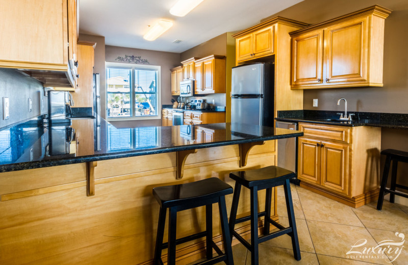 Rental kitchen at LuxuryGulfRentals.com.