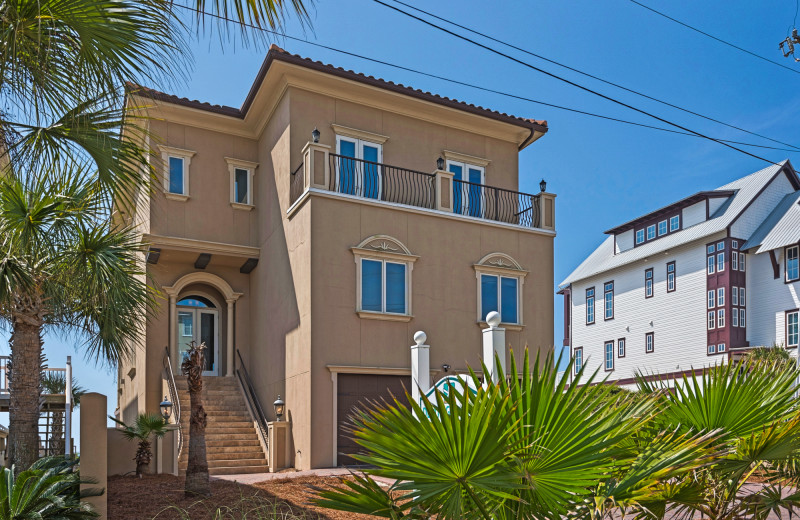 Rental exterior at Destin Getaways.