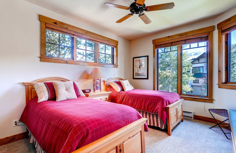 Rental bedroom at EagleRidge Lodge.