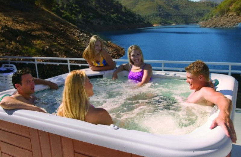 House boat jacuzzi at Lake Don Pedro.