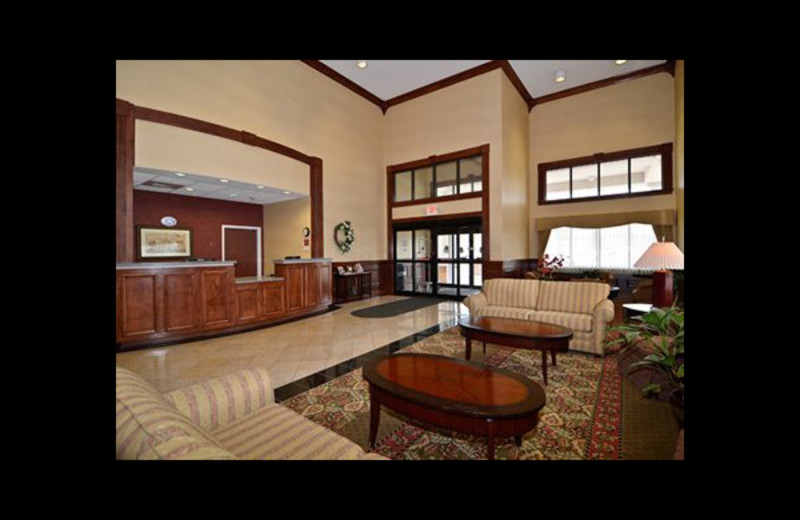 Lobby view at Comfort Suites - Twinsburg.