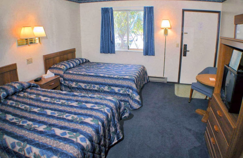 Guest room at Frankenmuth Motel.