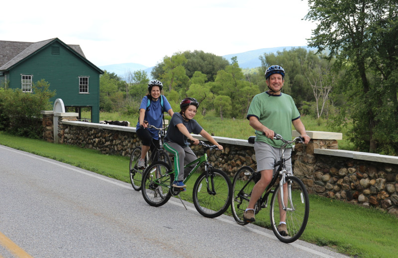 Family biking at Wilburton Inn.