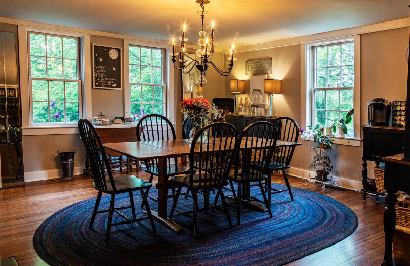 Dining at Roseledge Country Inn