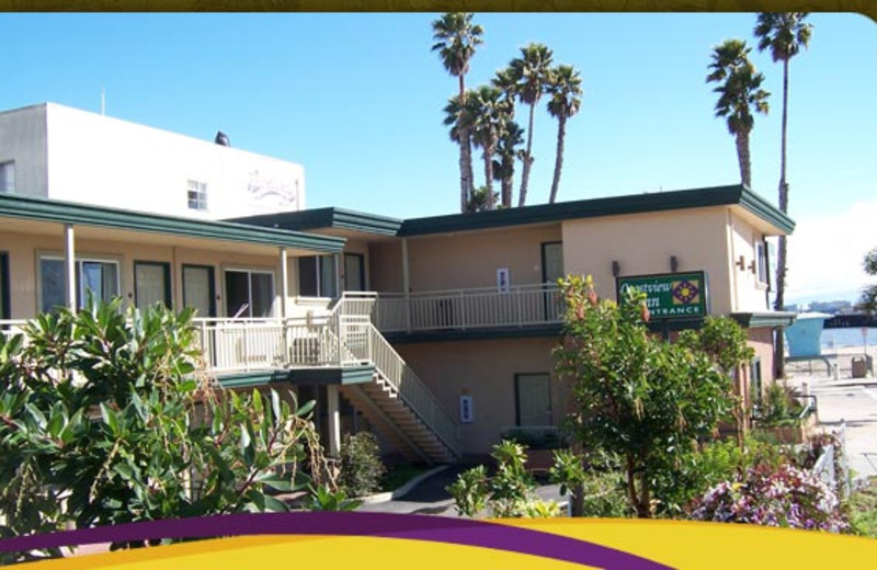 Exterior View of Coastview Inn