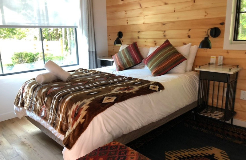 Guest room at Woodstock Lodge.