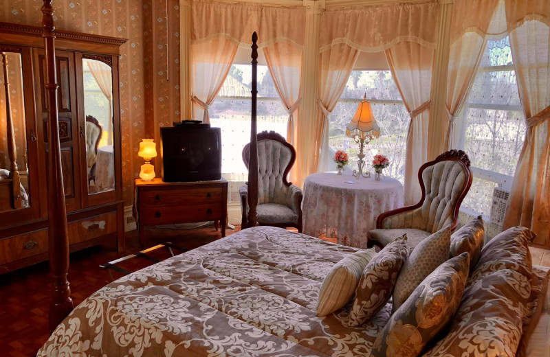 Guest room at Power's Mansion Inn.