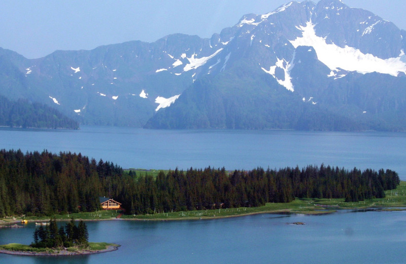 Exterior view of Kenai Fjords Glacier Lodge.