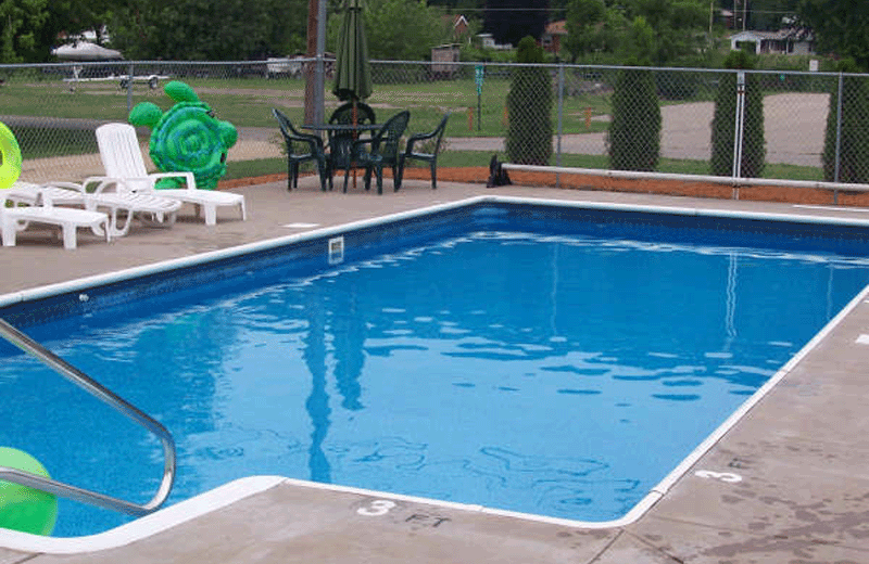 Outdoor pool at Eagle's Roost Resort & Motel.