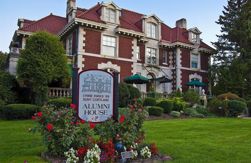 Exterior view of Cortland Alumni House.