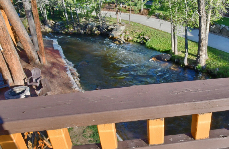 Guest balcony at Murphy's River Lodge.