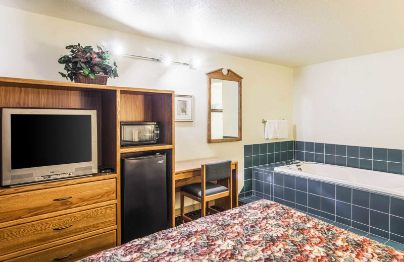 Guest room with hot tub at Rodeway Inn - Fergus Falls.