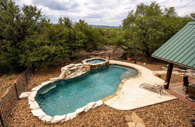 Rental pool at Log Country Cove.