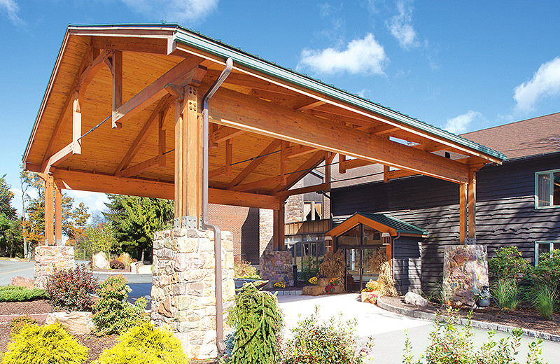 Entrance to Split Rock Resort & Golf Club.