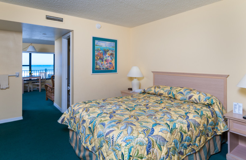 Oceanfront Tuckaway Shores Resort (Indialantic, FL) Resort Reviews