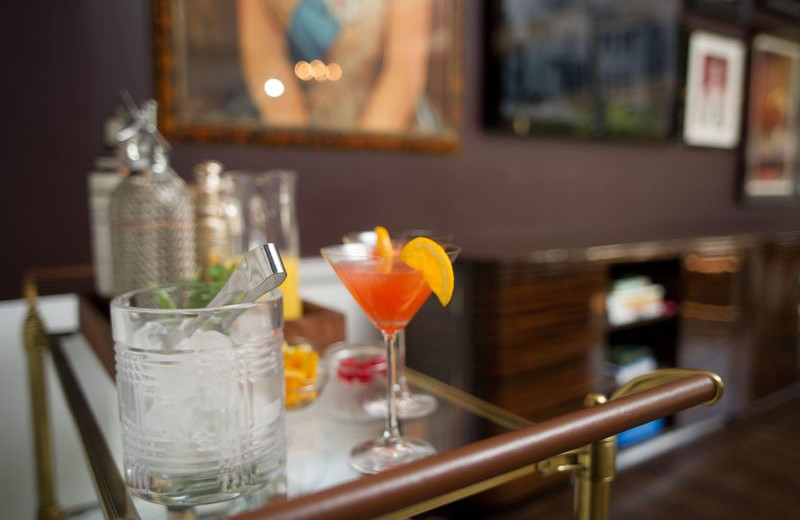 Cocktails for Two at Kemble Inn