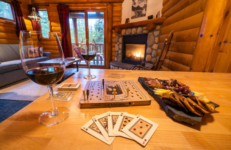 Guest living room at Baker Creek Mountain Resort.