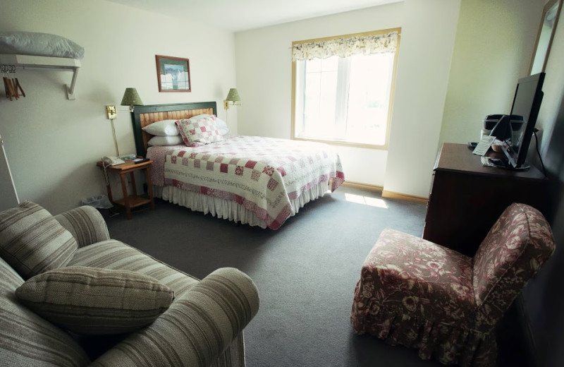 Guest room at Strathmere Retreat & Spa.