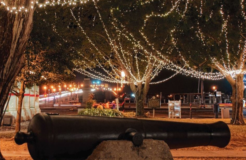 Holidays around town near Southern Oaks Inn.
