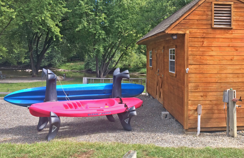 Kayak rentals at Yogi Bear's Jellystone Park Gardiner.