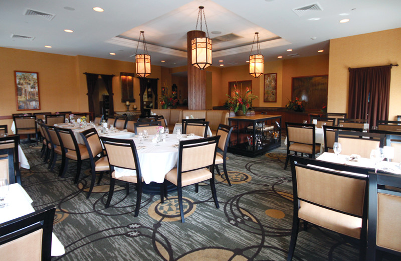 Dining room at Hilton Suites Ocean City Oceanfront.