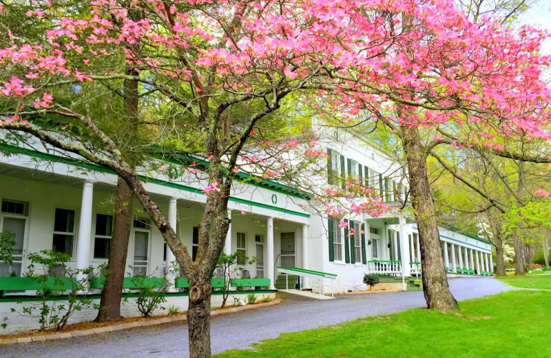 Exterior view of Capon Springs & Farms.