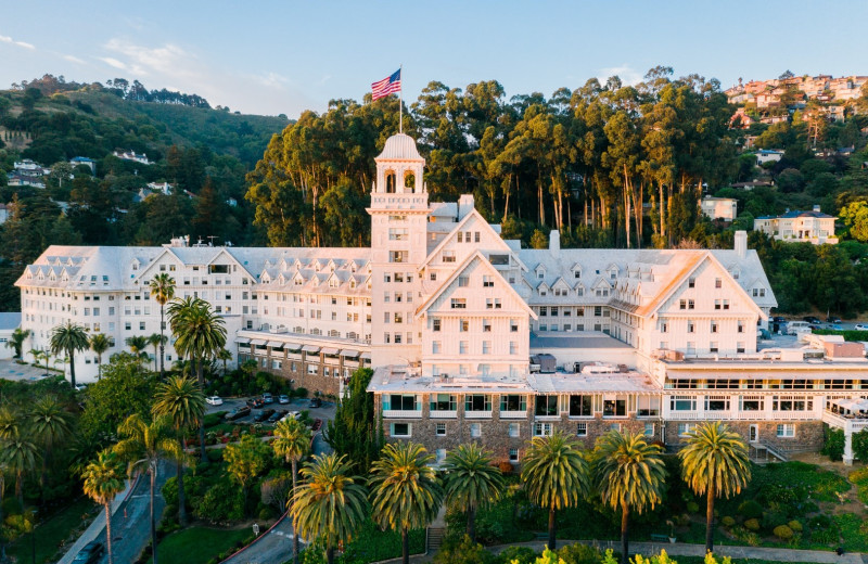 Exterior view of Claremont Resort and Spa.