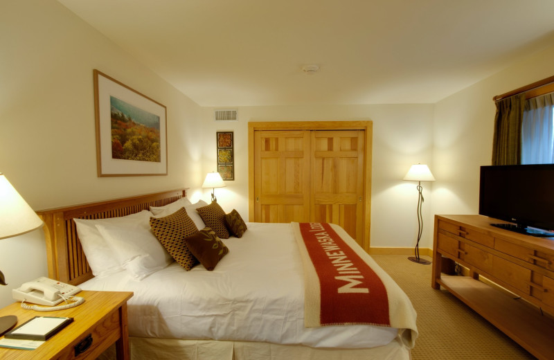 Guest room at Minnewaska Lodge.