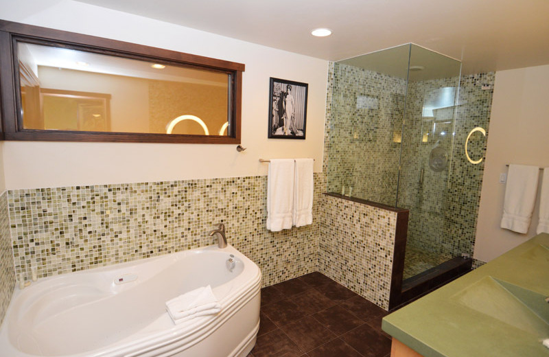 Rental bathroom at Frias Properties of Aspen - Mountain Queen #5.