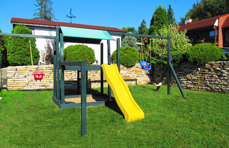 Children's Playground at Complexe le 60