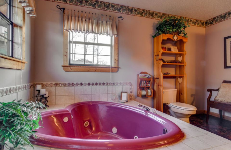 Rental bathtub at Vacasa Gatlinburg.