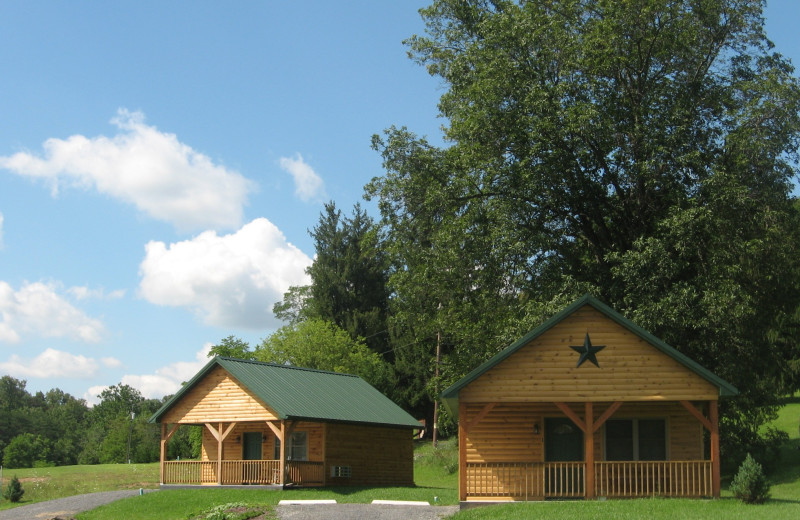 Cabin exterior at 7C's Lodging.