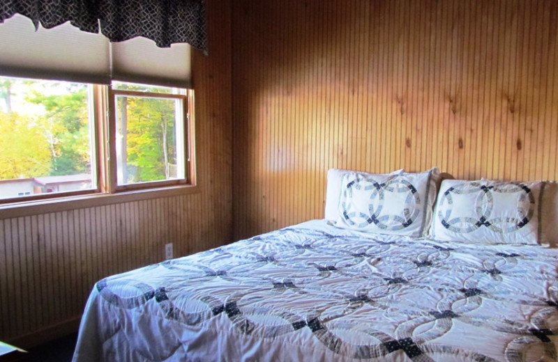 Cabin bedroom at Contessa Resort.