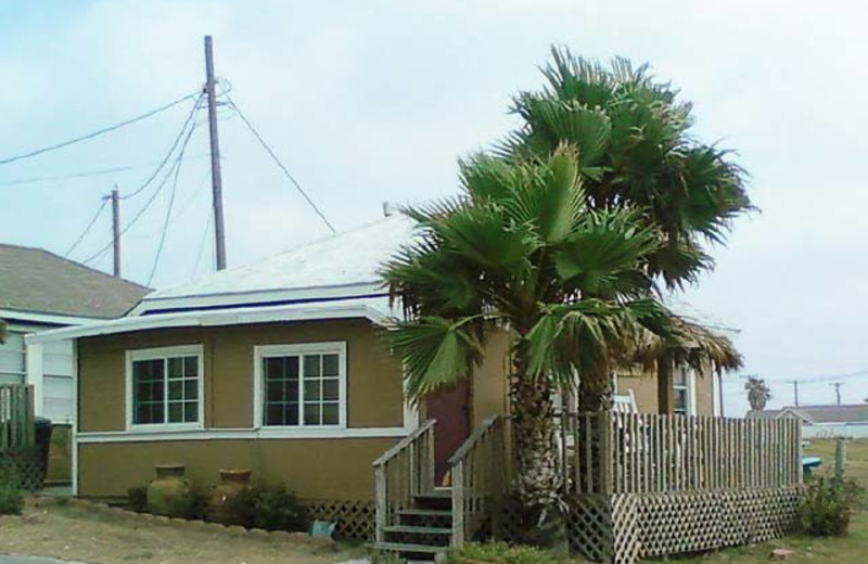 Cabin exterior at Hunt's Castle Hotel.