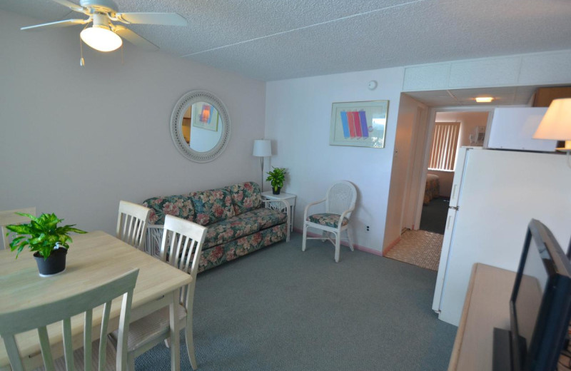 Guest room at Sea Scape Inn.