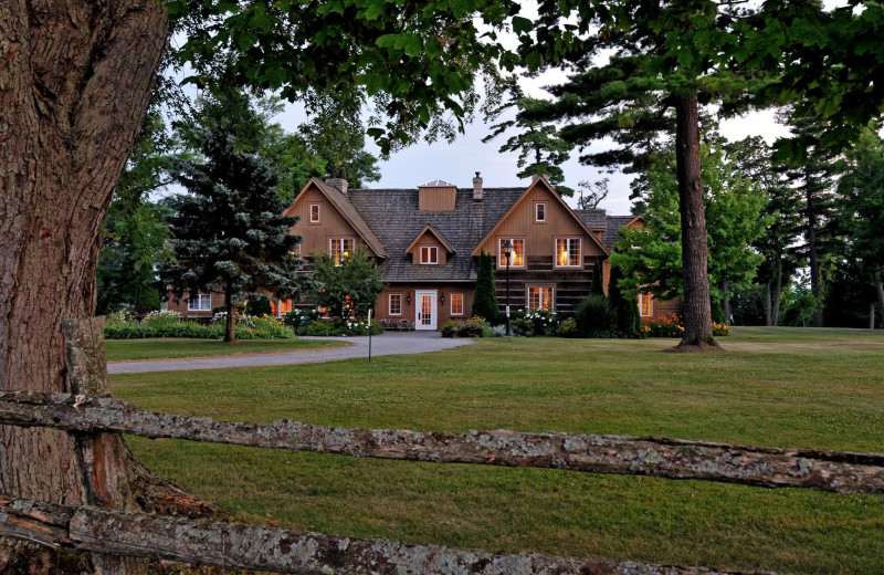 Exterior view of Eganridge Resort, Country Club & Spa.