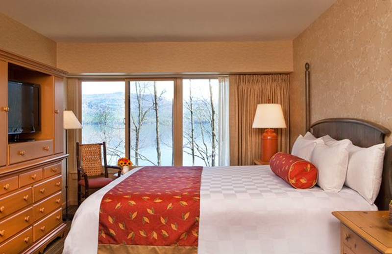 Guest Bedroom at The Sagamore Resort