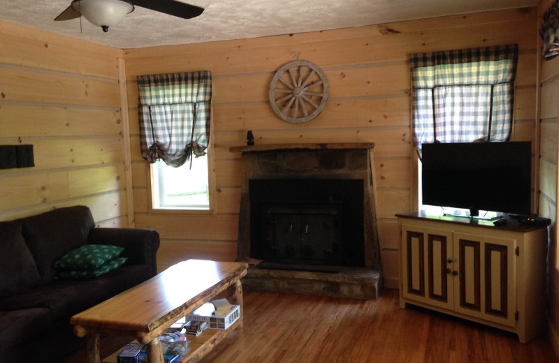 Cabin living room at Big Bear Log Cabins.