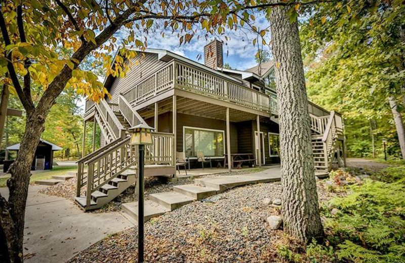 Cottage exterior at Grand View Lodge.