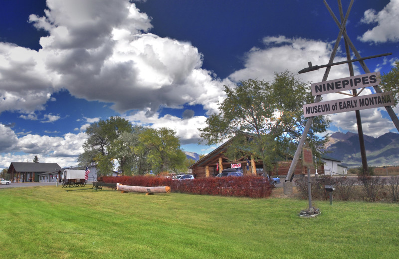 Exterior view of Ninepipes Lodge.