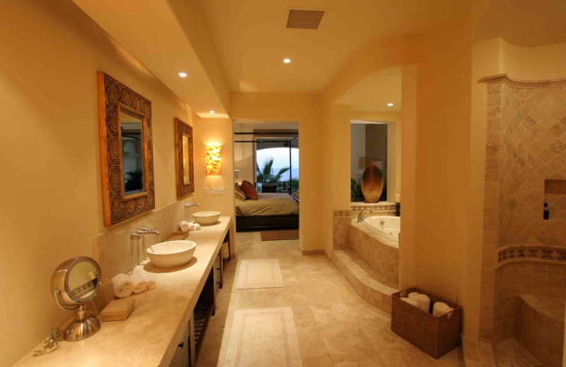 Rental bathroom at Luxury Villa Collections.