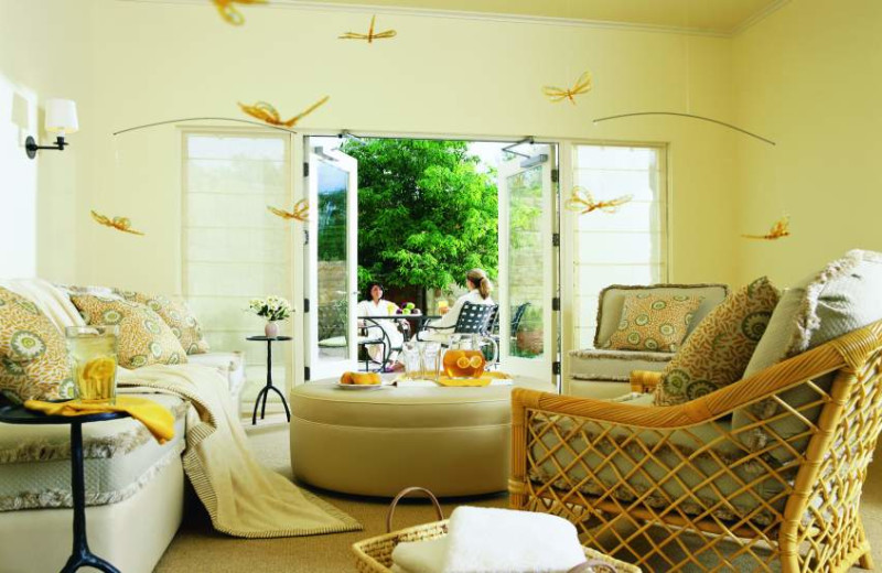 Serene Accommodations at Lake Austin Spa Resort