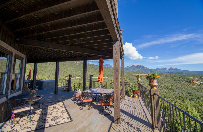 Patio at Whispering Oaks Ranch.