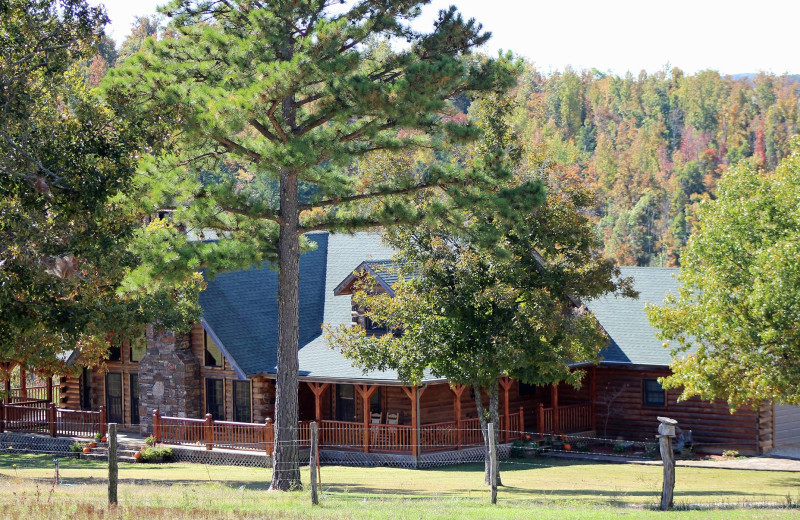 Exterior view of Saddleback Lodge.