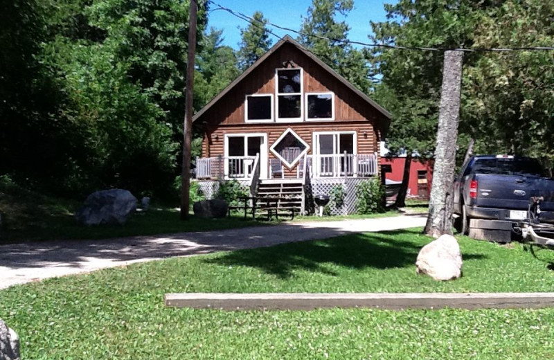 Cabin exterior at Glenwood Lodge.