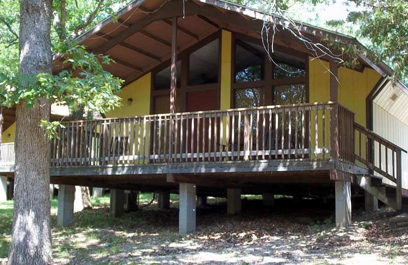 Cabin exterior at Golden Arrow Resort.