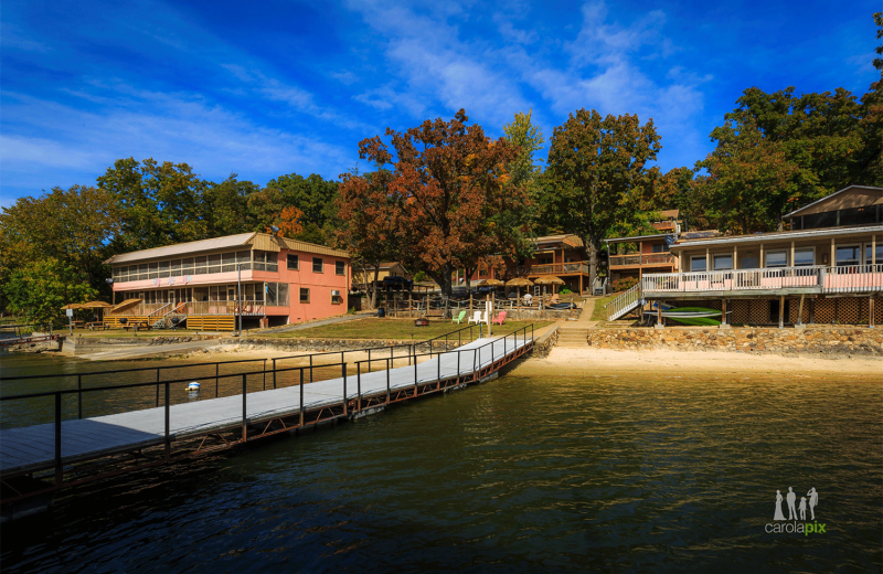 Exterior view of Kon Tiki Resort.