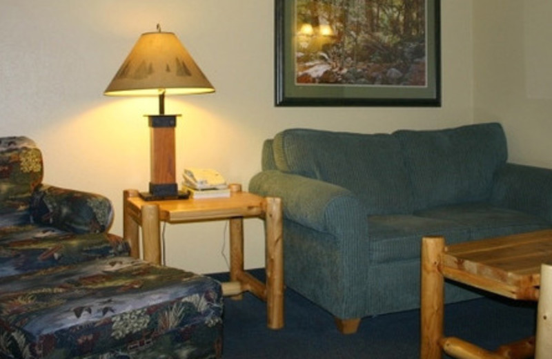 Suite sitting area at Three Bears Lodge.