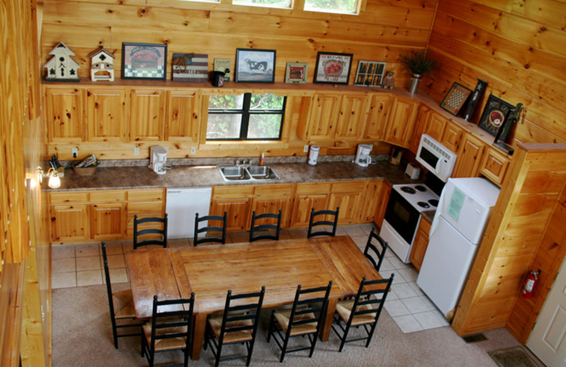 Cobbly Nob Rentals (Gatlinburg, TN) - Resort Reviews ...